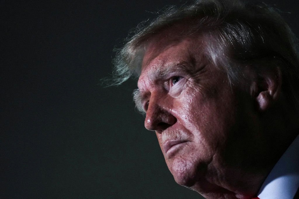 Trump enfrenta resistência de republicanos em acordo de diesel com a Rússia