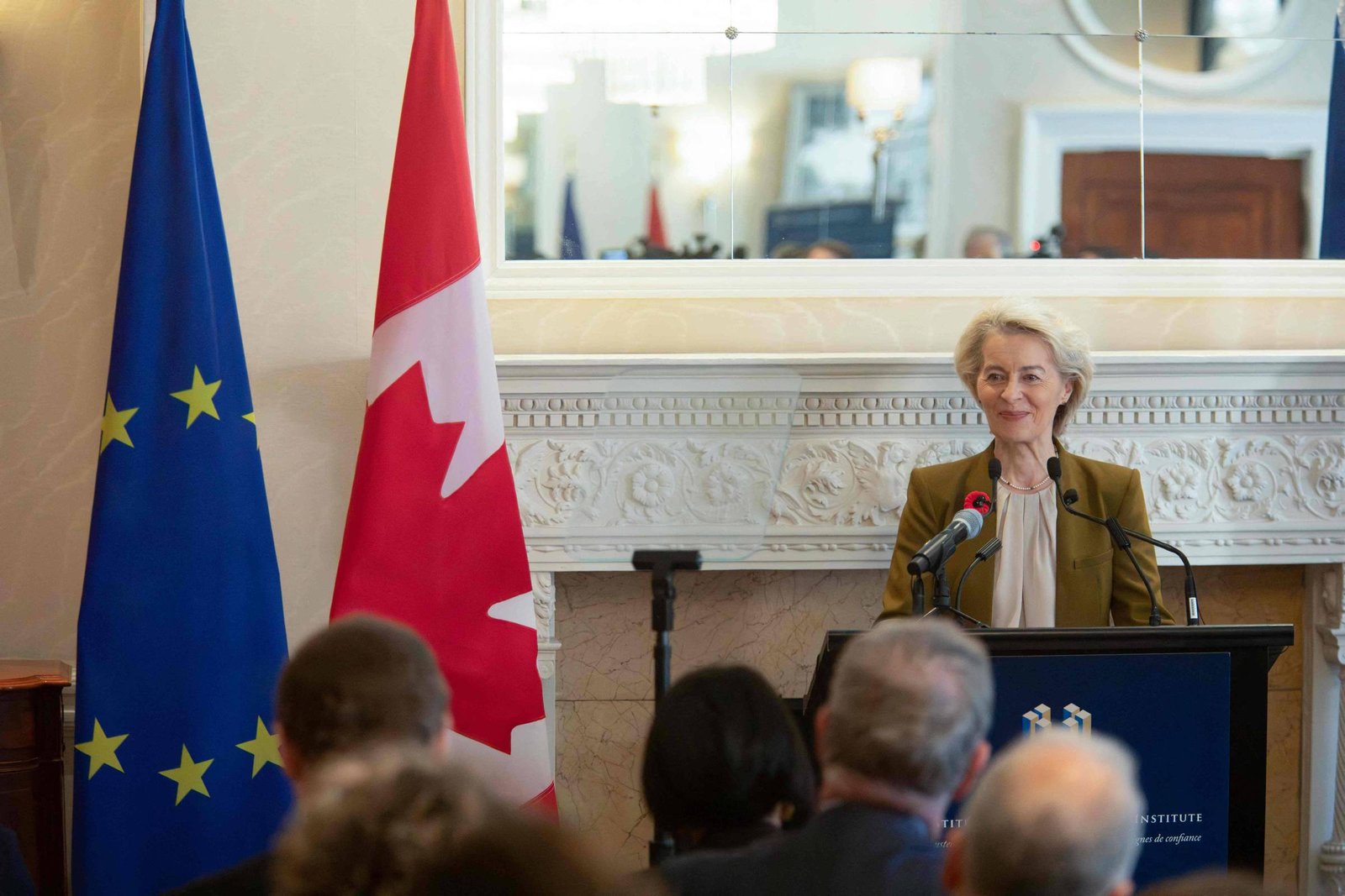 União Europeia altera nomenclatura de parceria com Canadá, mas aproximação avança