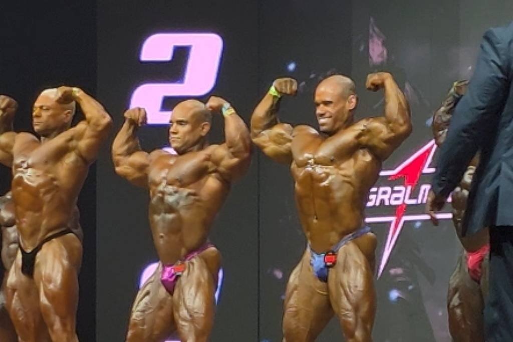 Vitor Porto é campeão do Mr. Olympia Brasil 2026 na categoria 212