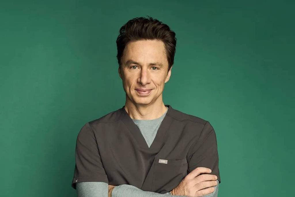 Zach Braff retorna em nova temporada de 'Scrubs' e fala sobre o papel que adora